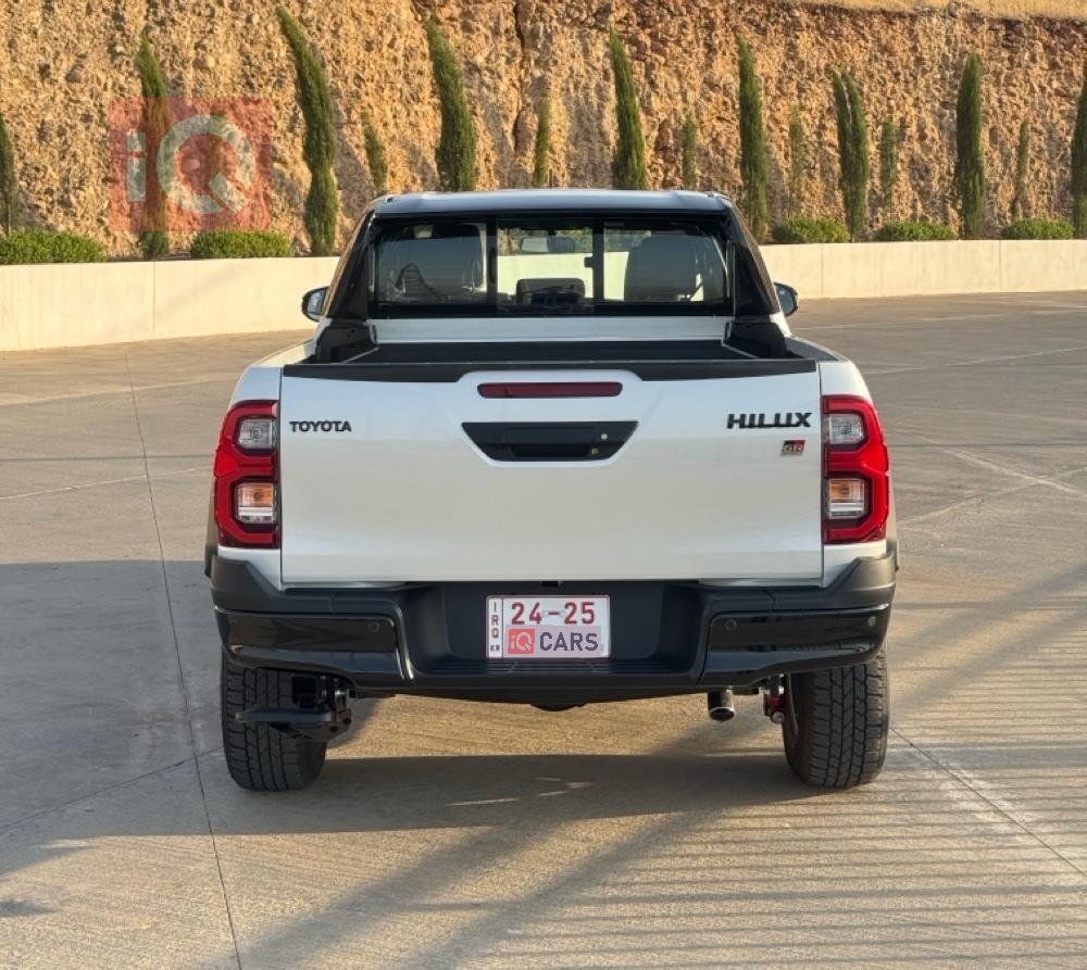 تويوتا هايلوكس